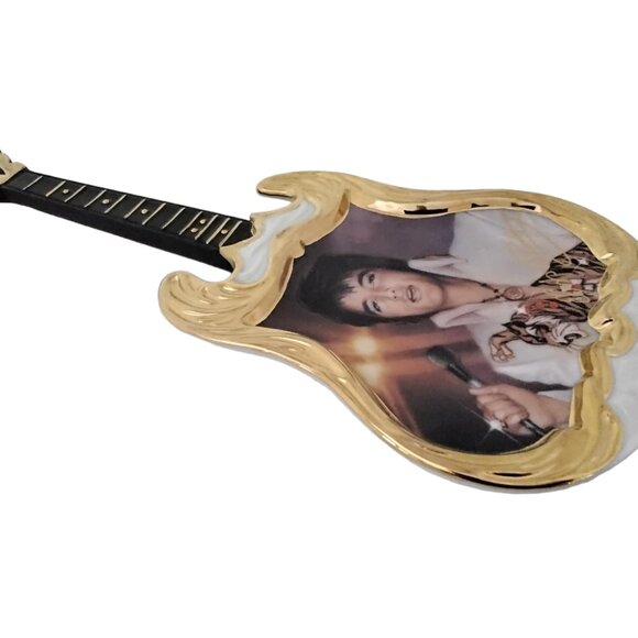 Elvis Presley Bradex Ceramic Guitar Plate No. B02915 in Limited Edition 1974 - Picture 4 of 6
